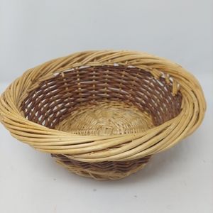 Vintage Round Woven Wicker Basket Two Tone Tan Brown Rustic Country 12 Inch
